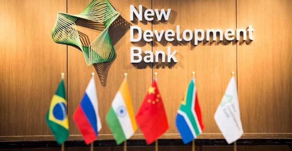 Banco do Brics aprova financiamento para Auxílio Emergencial no Brasil