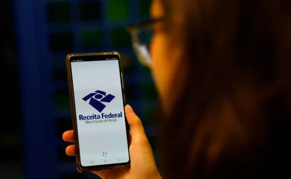 Receita Federal libera pagamento do terceiro lote de restituição do Imposto de Renda nesta segunda-feira (31)